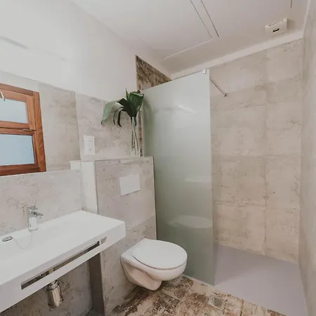 4u Apartment *